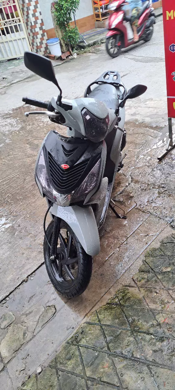 Honda Vision sporty motorbike