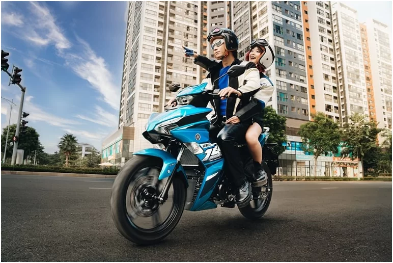 thu&ecirc; xe m&aacute;y đi du lịch