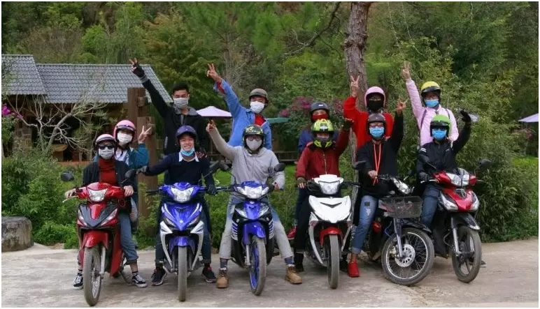 True Friends Easy Rider c&oacute; cung cấp tour du lịch trải nghiệm gi&aacute; rẻ thoải m&aacute;i cho kh&aacute;ch du lịch.